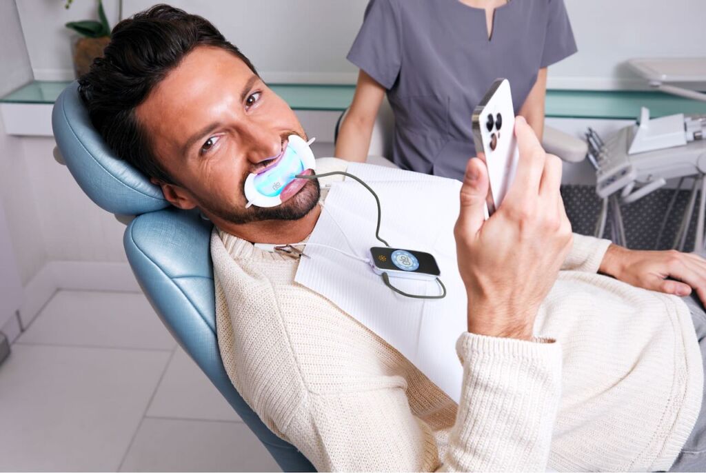 GLO PROFESSIONAL IN OFFICE TEETH WHITENING